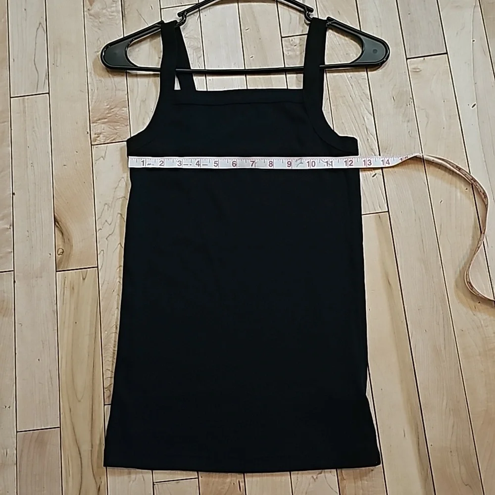Old Navy Tank top - Picture 2 of 4